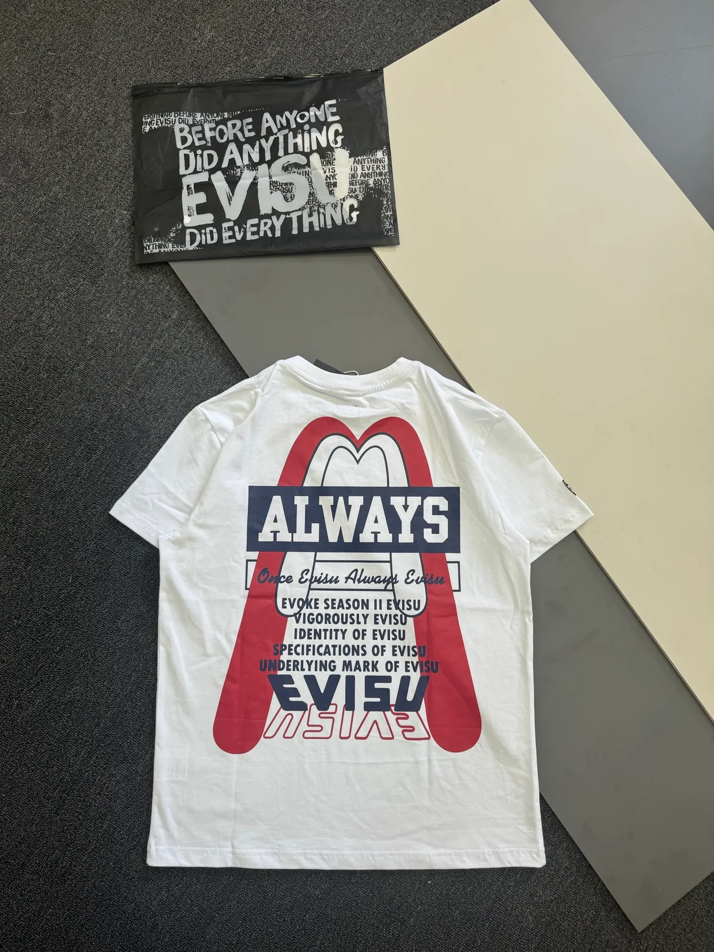 Evisu Series T Size S XXL ：